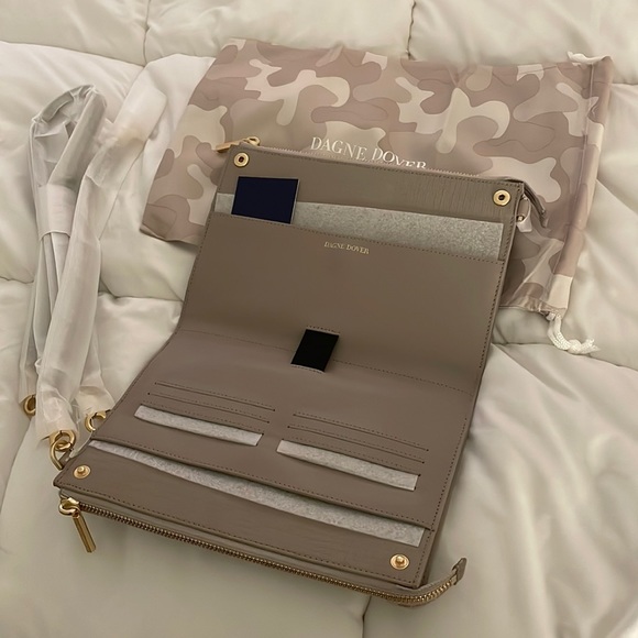 💥LAST ONE💥 NWT Dagne Dover Essential Canvas Wallet in Blush - Picture 10 of 16